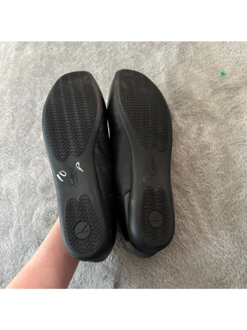 Trotters Black Leather Ballet Flats Shoes Women's size 12 WW Extra Wide - Picture 4 of 5